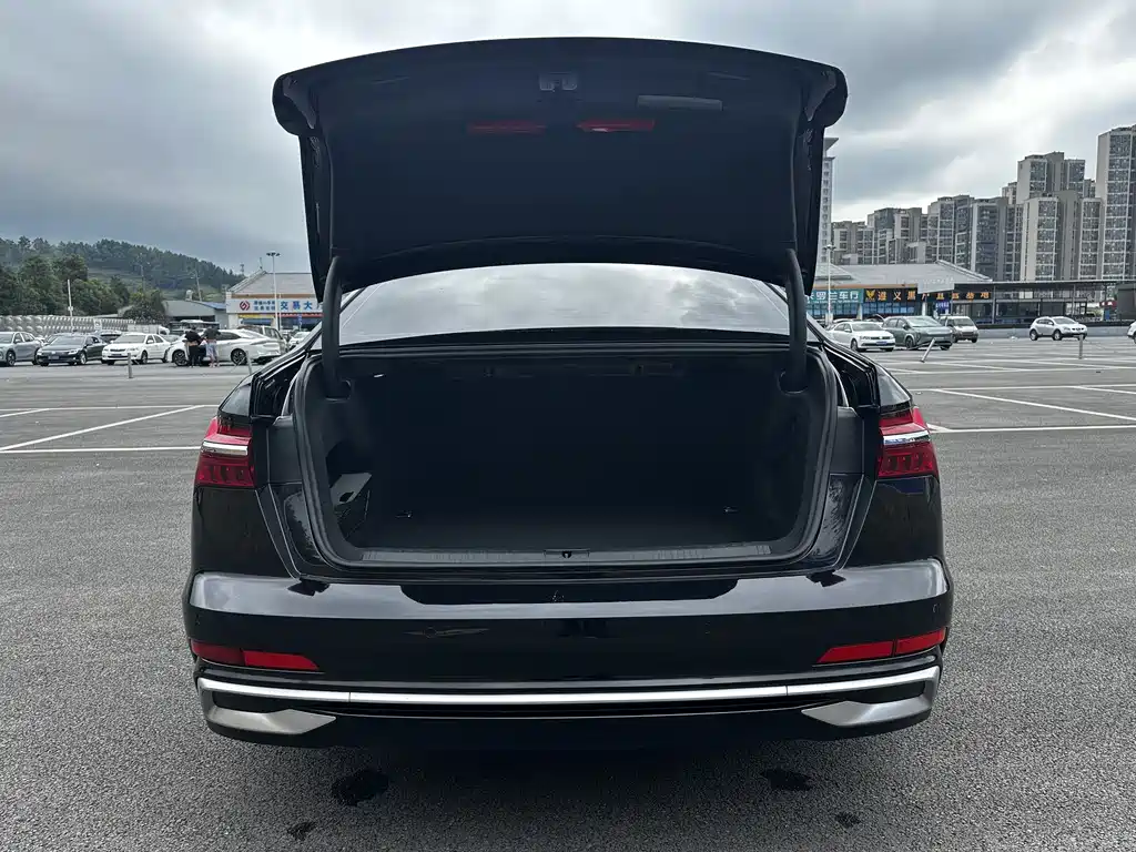 Audi A6L 2023 — фото 13