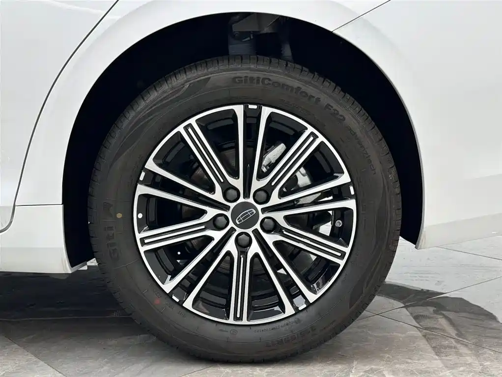 Geely Xingrui — фото 19