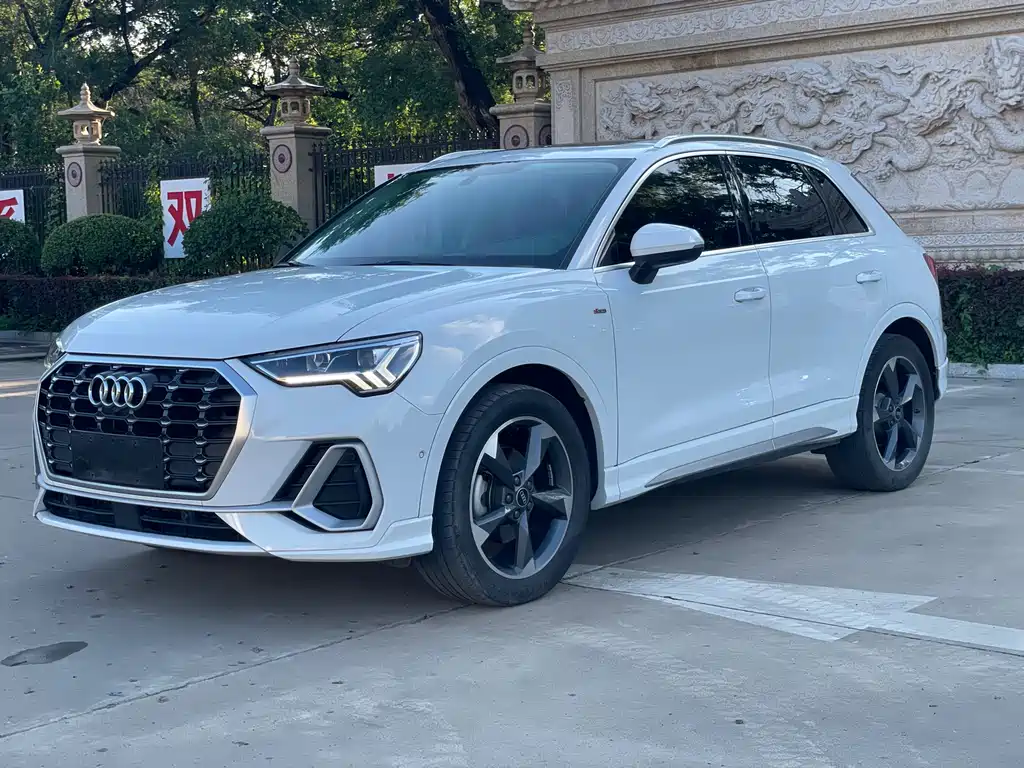 Audi Q3 2022