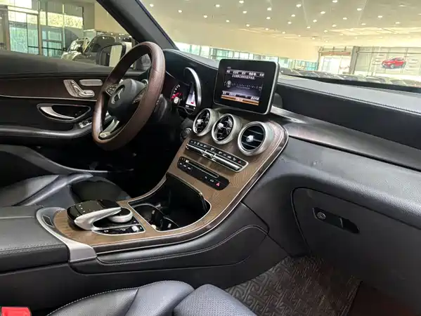 Mercedes-Benz GLC 2018