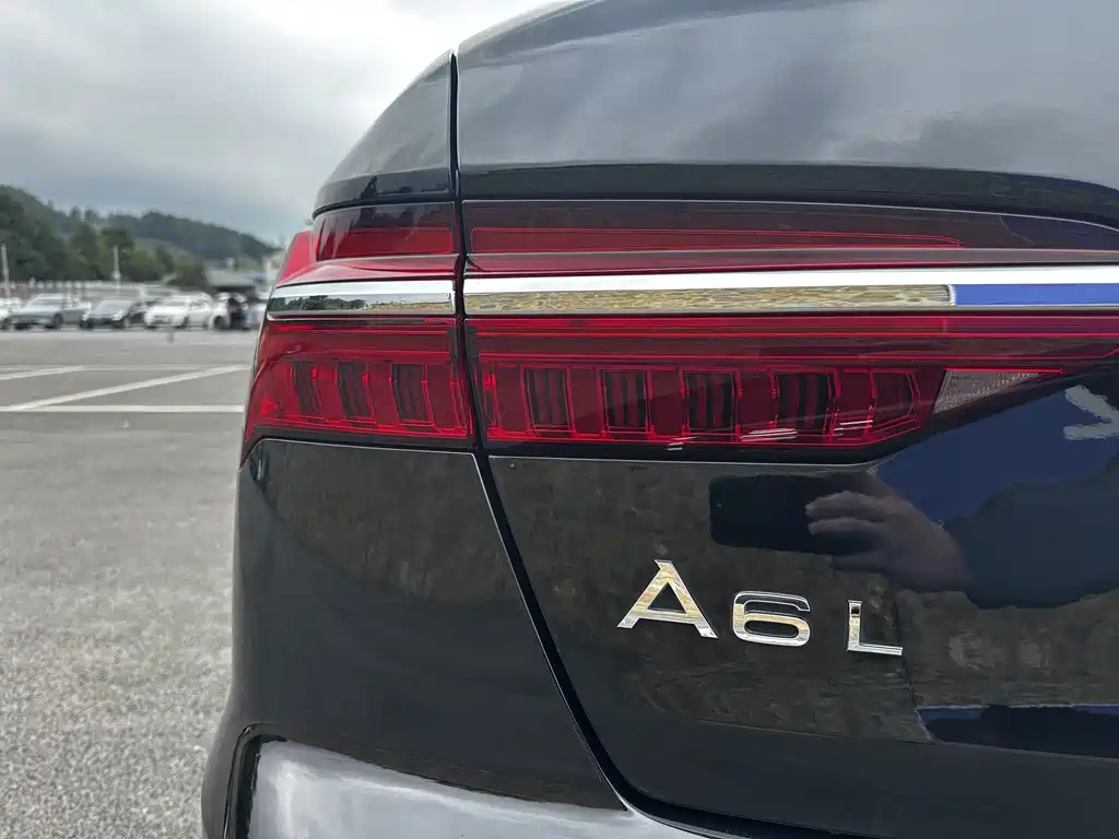 Audi A6L 2023 — фото 14