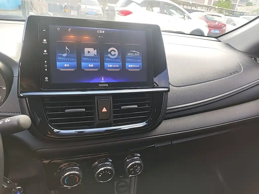 Toyota Vios 2022 — фото 13