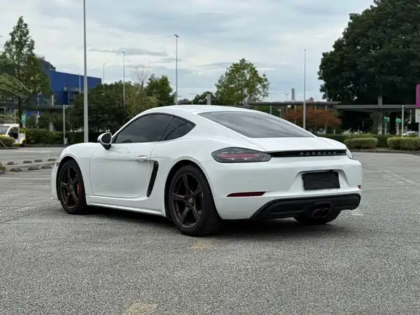 Porsche 718 2017