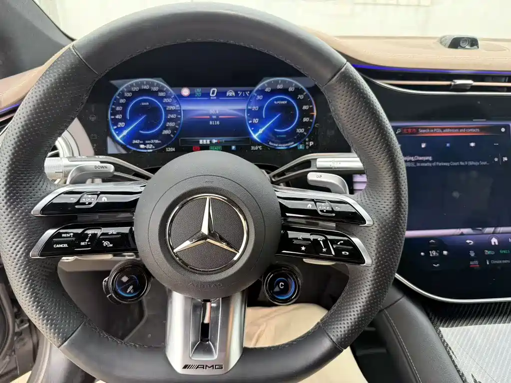 Mercedes-Benz EQS AMG 2025 — фото 12