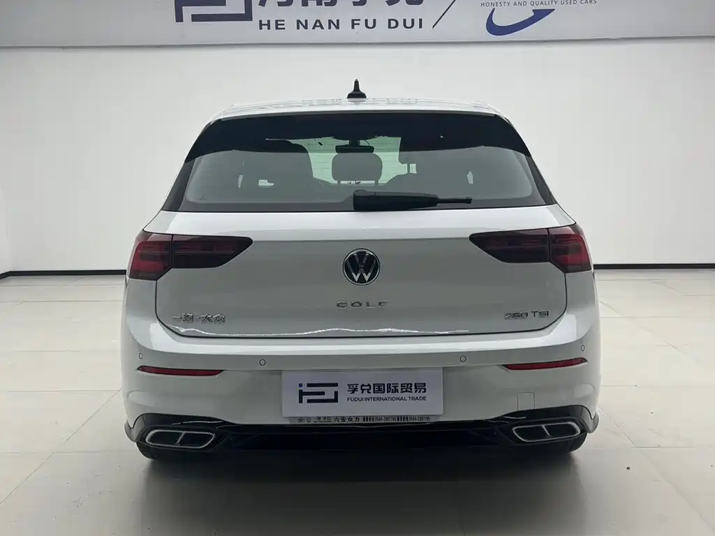 Volkswagen Golf 2023