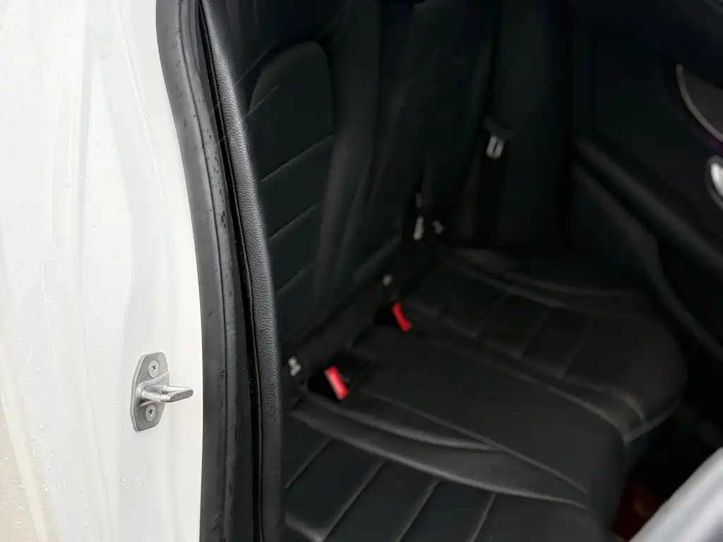 Mercedes-Benz C-Class 2018 — фото 10