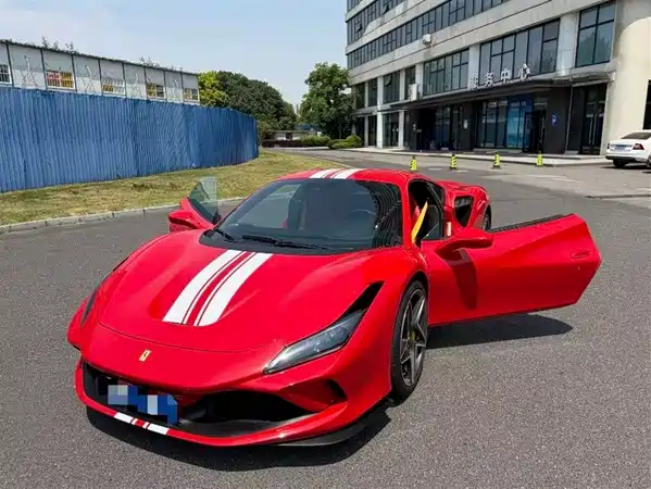 Ferrari F8 2022