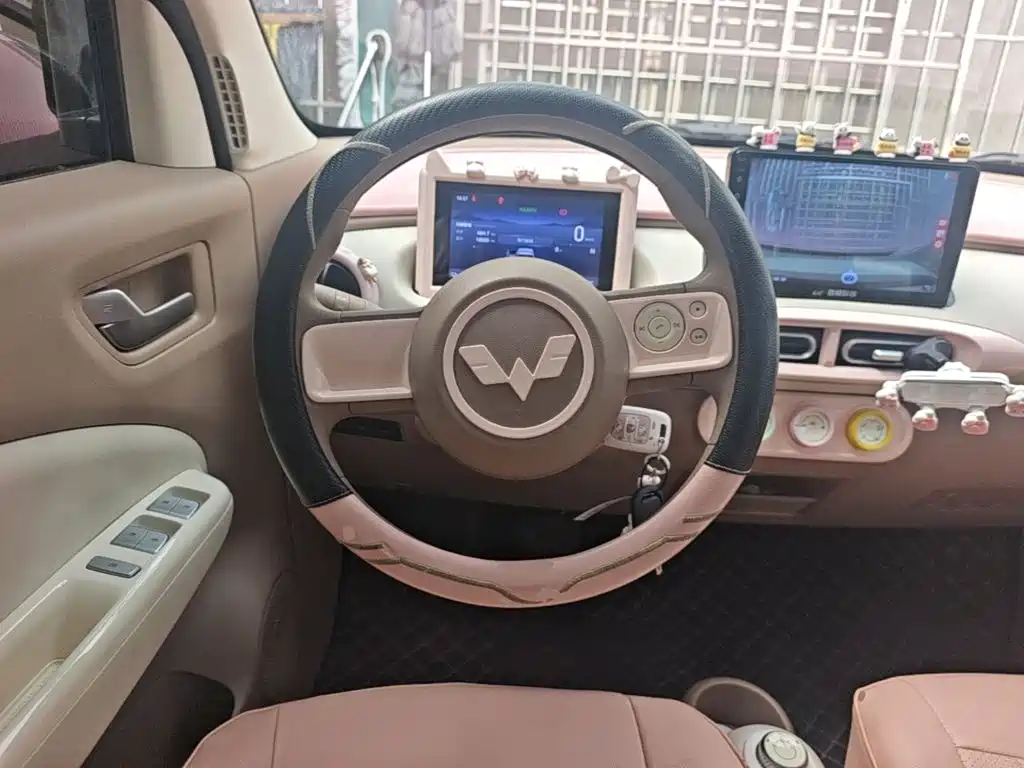 Wuling MINIEV 2025 — фото 17
