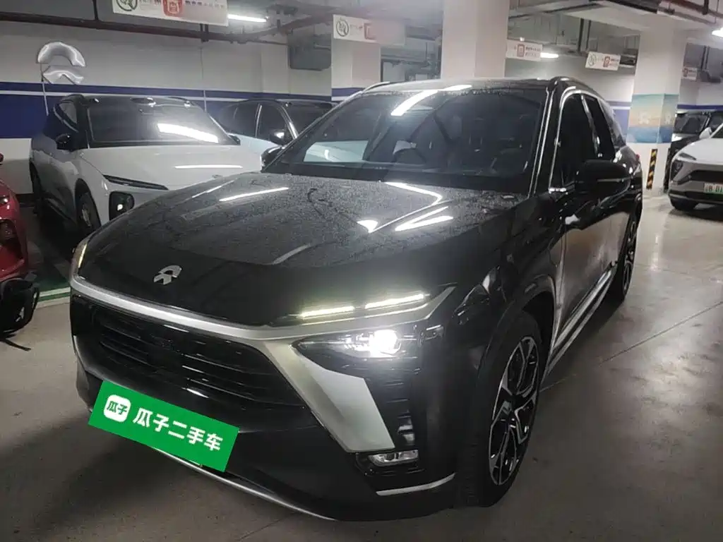 NIO ES8 2022