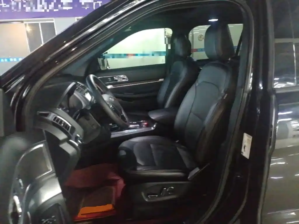 Ford Explorer 2018 — фото 15