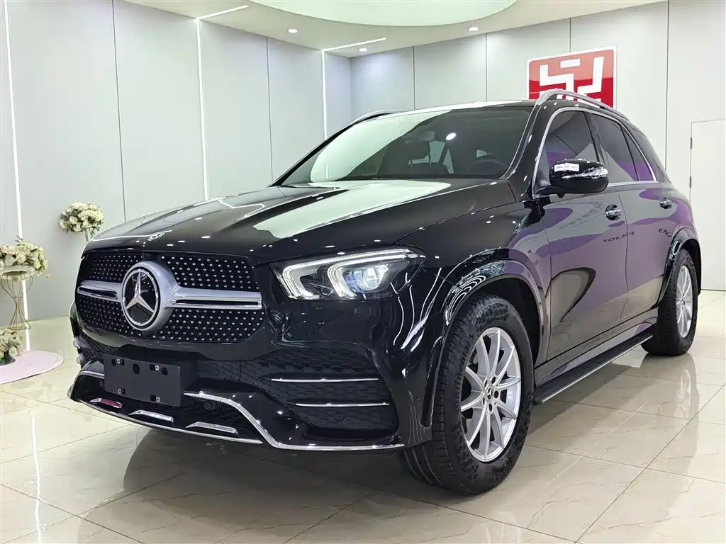 Mercedes-Benz GLE 2020 — фото 1