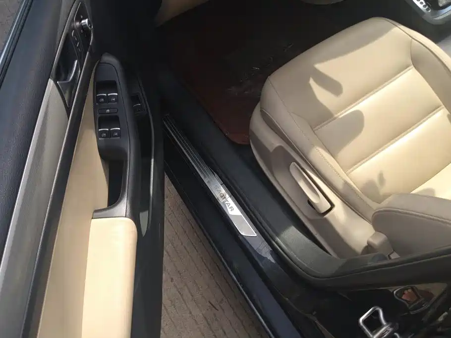 Volkswagen Sagitar 2014