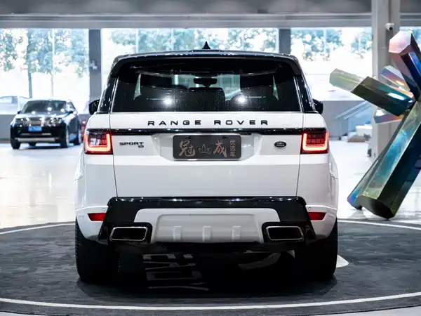 Land Rover Range Rover Sport 2015