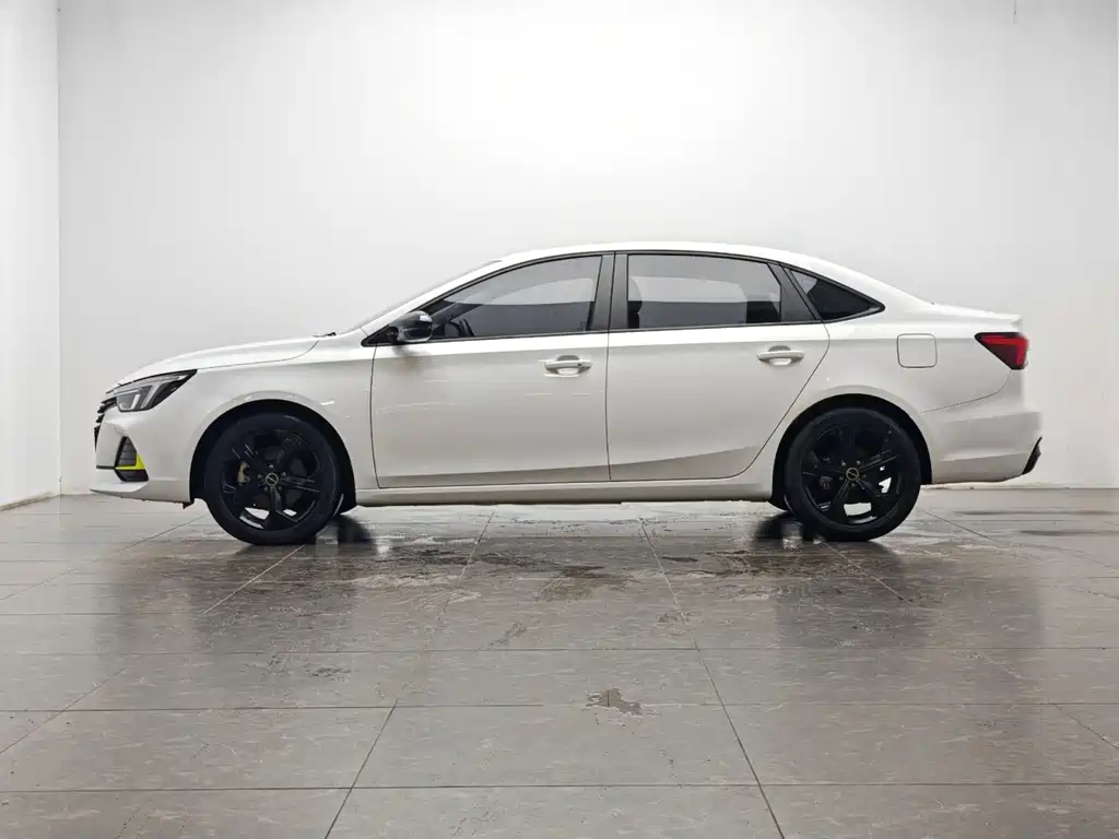 Roewe i6 MAX 2022 — фото 11