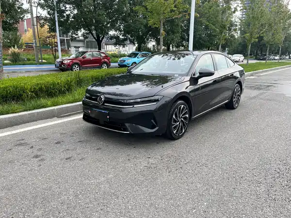 Volkswagen Sagitar 2025