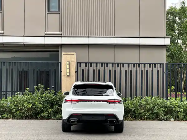 Porsche Macan 2023