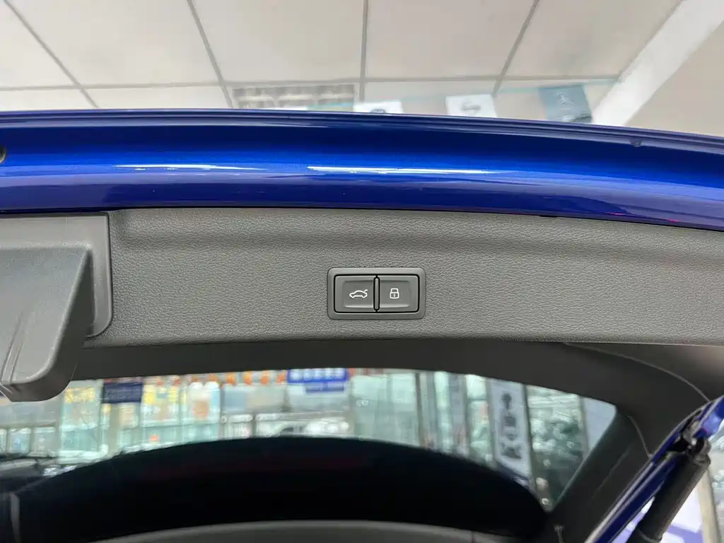 Audi Q3 2023 — фото 22