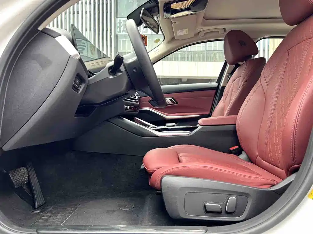 BMW i3 2025 — фото 7