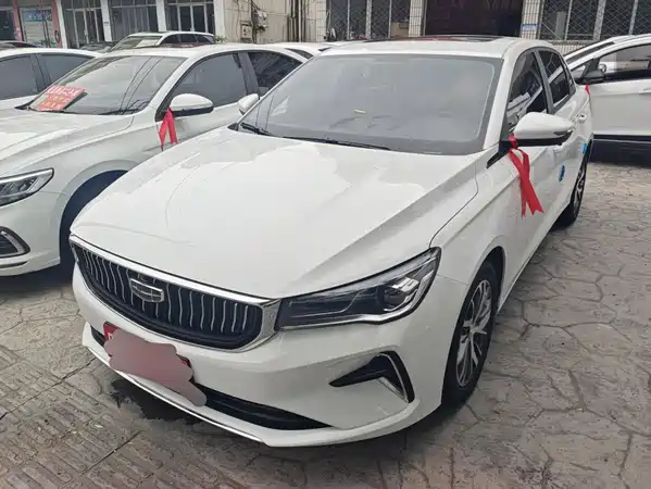 Geely Emgrand 2024
