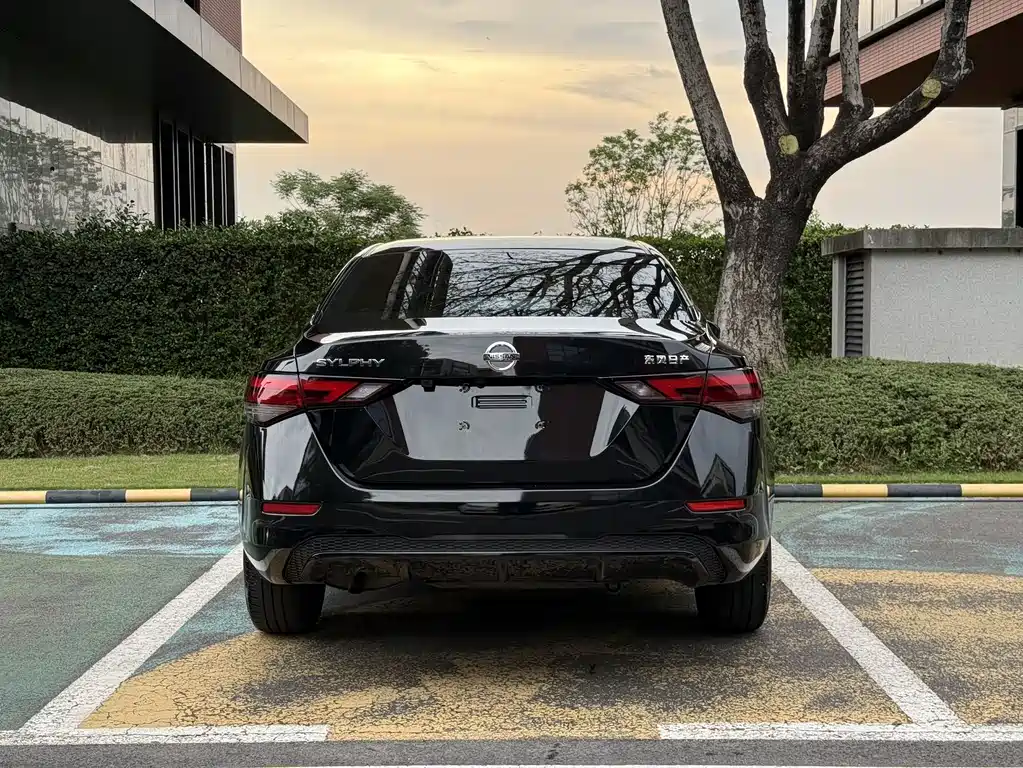 Nissan Sylphy 2022 — фото 14