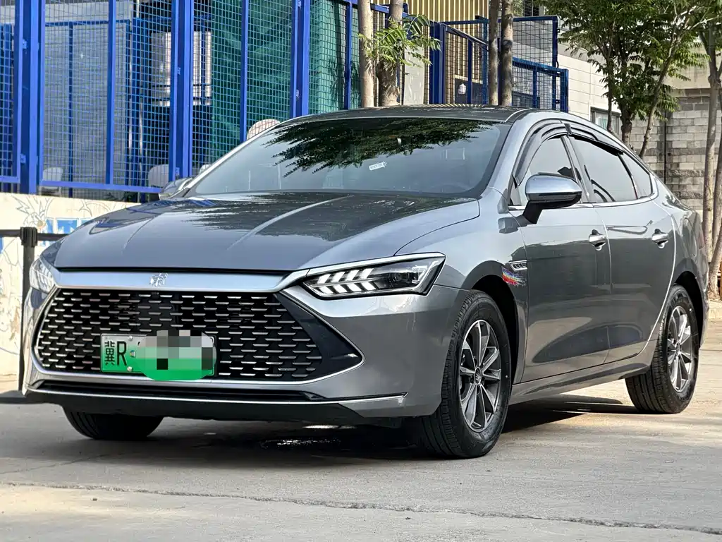 BYD Qin PLUS 2025 — фото 1