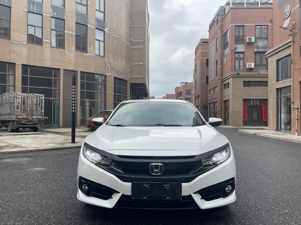 Honda Civic 2017 — фото 2