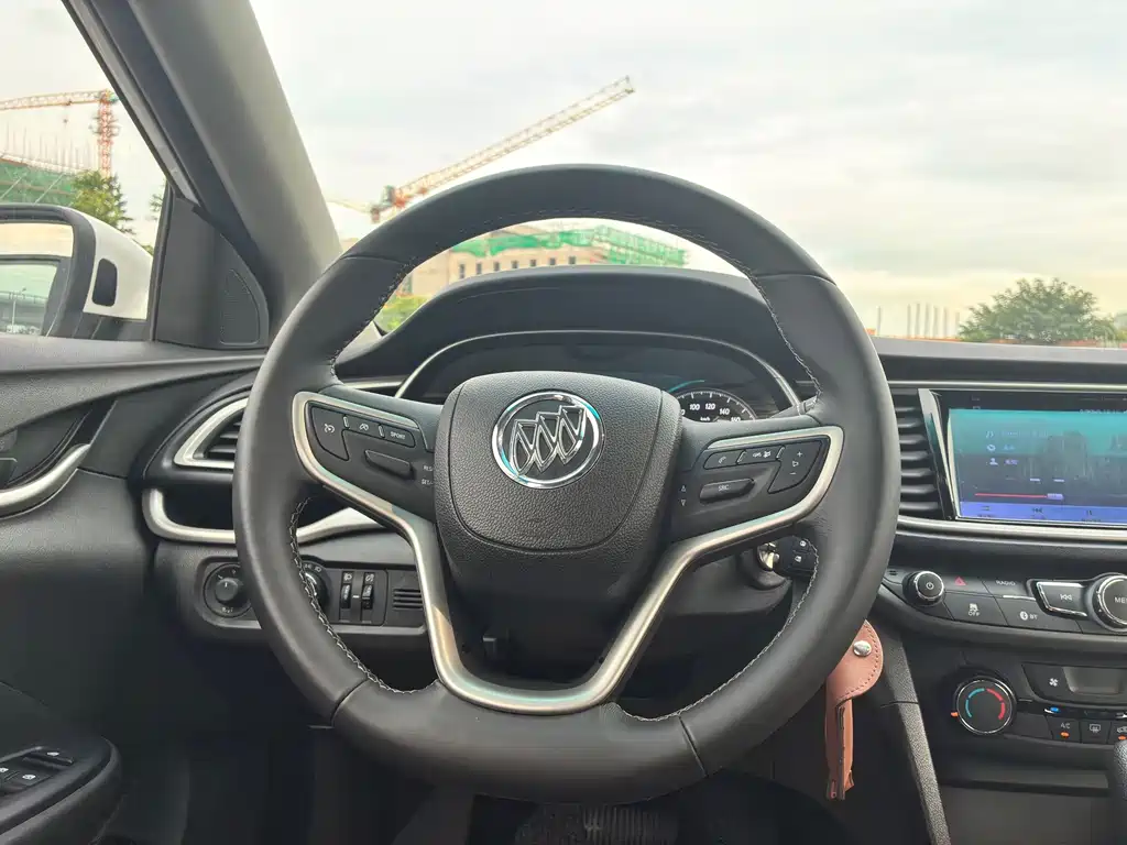 Buick Excelle 2018 — фото 12