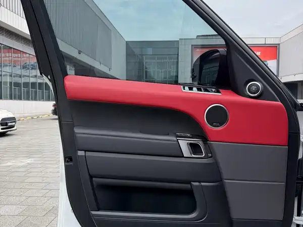 Land Rover Range Rover Sport 2023