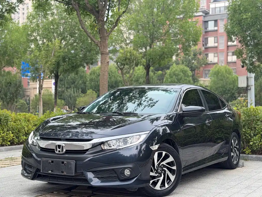 Honda Civic 2019 — фото 1