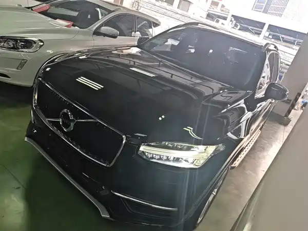 Volvo XC90 2015