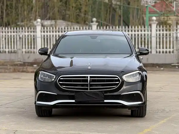 Mercedes-Benz E-Class 2021