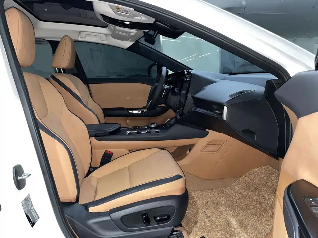 Lexus RZ 2023 — фото 14