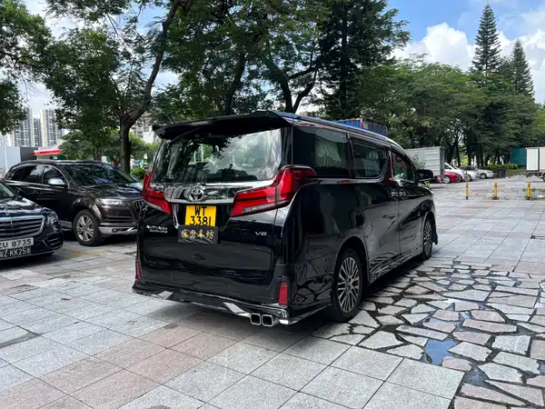Toyota Alphard 2015