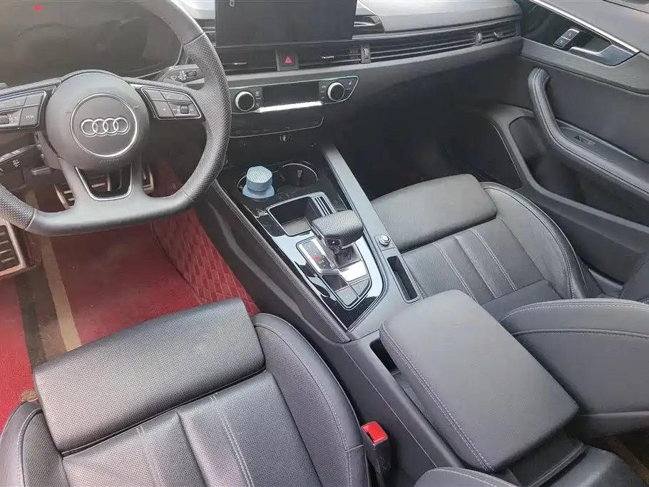 Audi A4L 2024 — фото 16