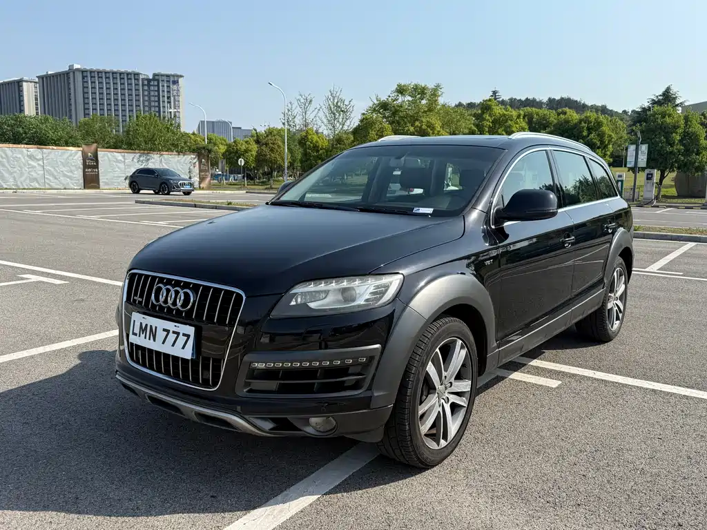 Audi Q7 2015 — фото 1