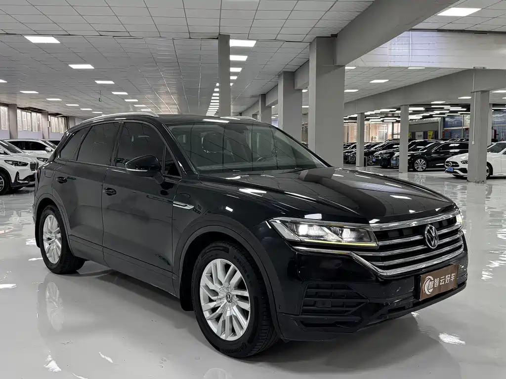 Volkswagen Touareg 2021 — фото 3