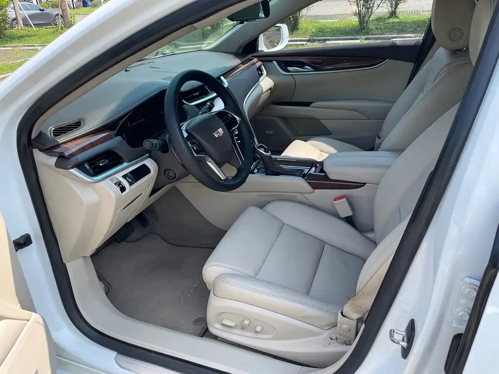 Cadillac XTS 2017 — фото 15