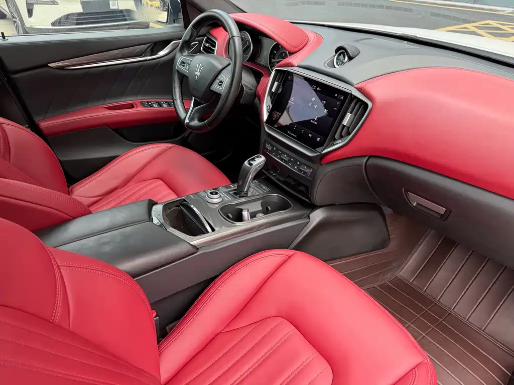 Maserati Ghibli 2022 — фото 15