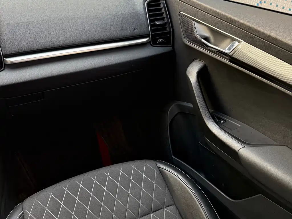 Skoda Karoq 2021 — фото 16