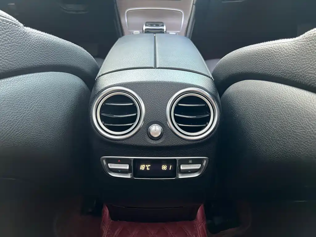 Mercedes-Benz GLC 2017 — фото 22