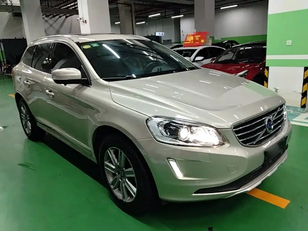 Volvo XC60 2017 — фото 4