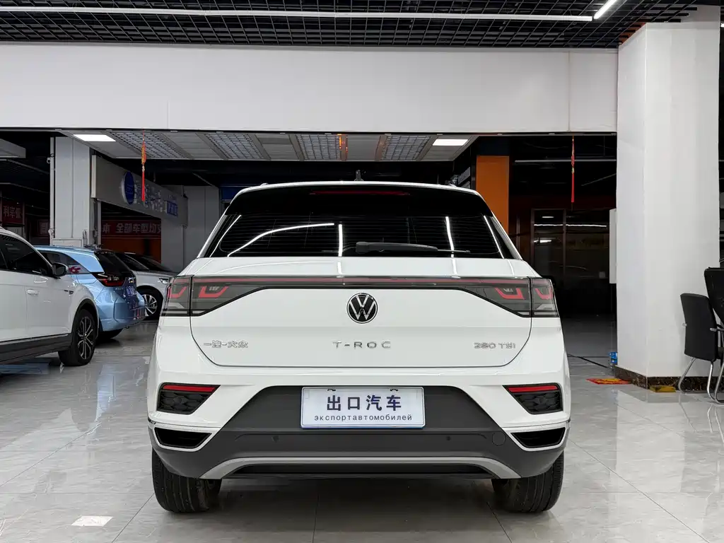 Volkswagen T-Roc 2024
