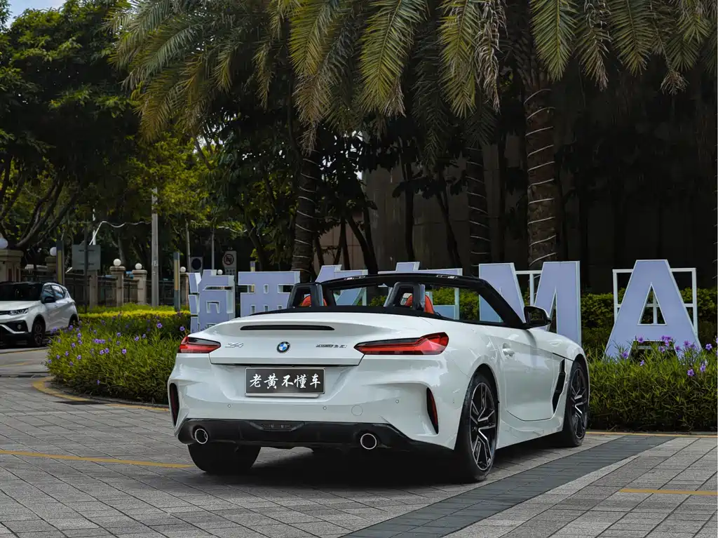 BMW Z4 2022 — фото 10