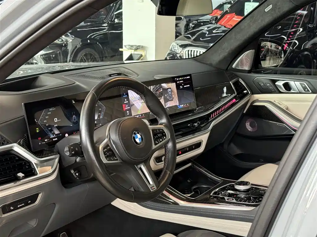 BMW X7 M60i 2023 — фото 9
