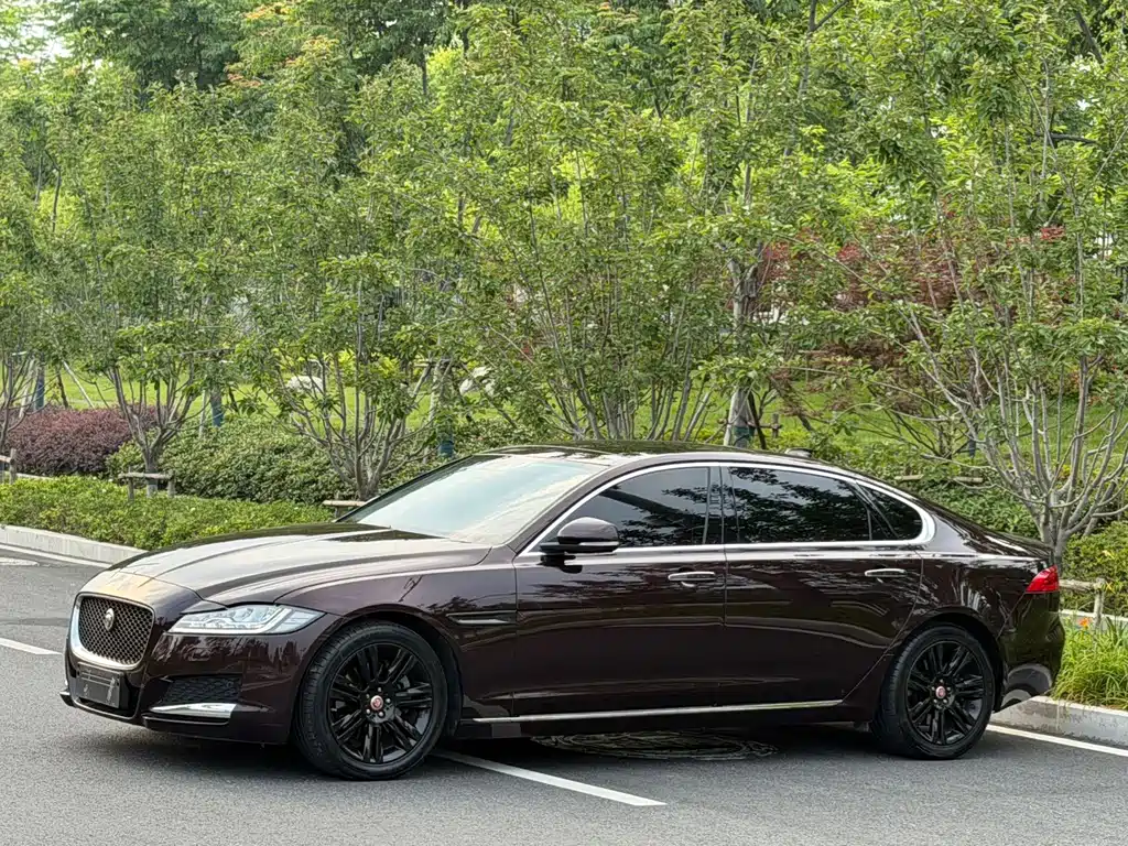 Jaguar XFL 2018