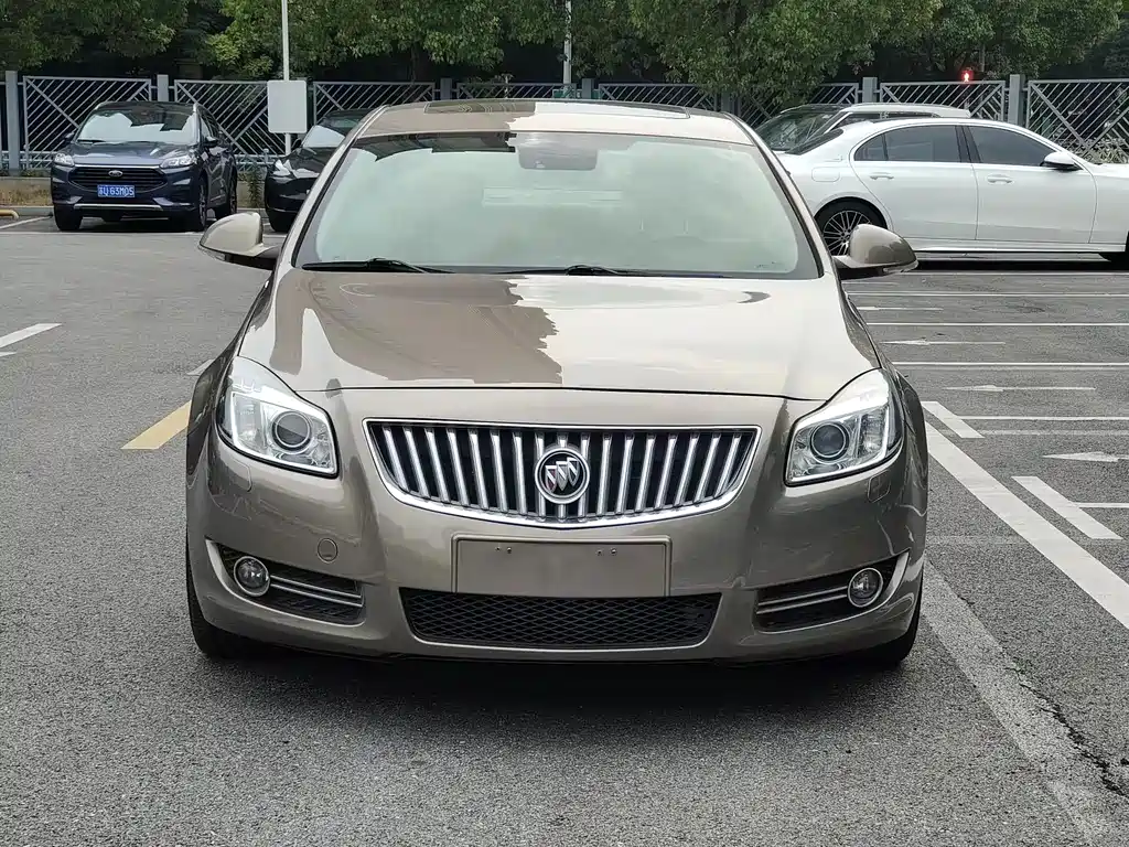 Buick Regal 2010 — фото 2