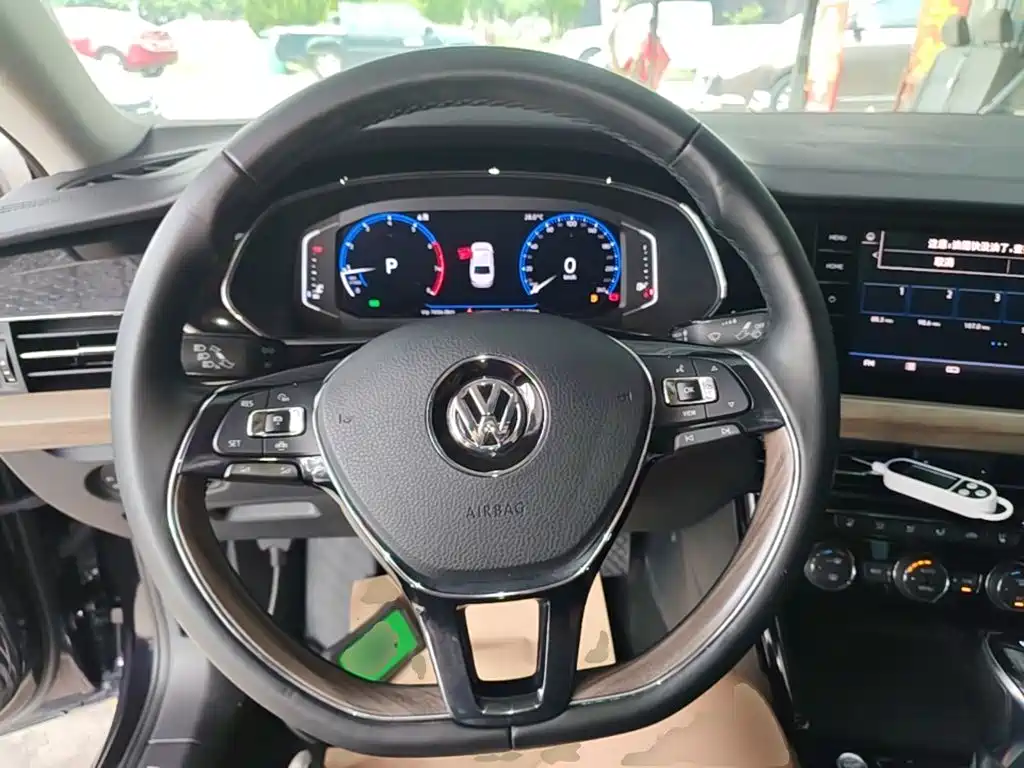 Volkswagen Passat 2019 — фото 11