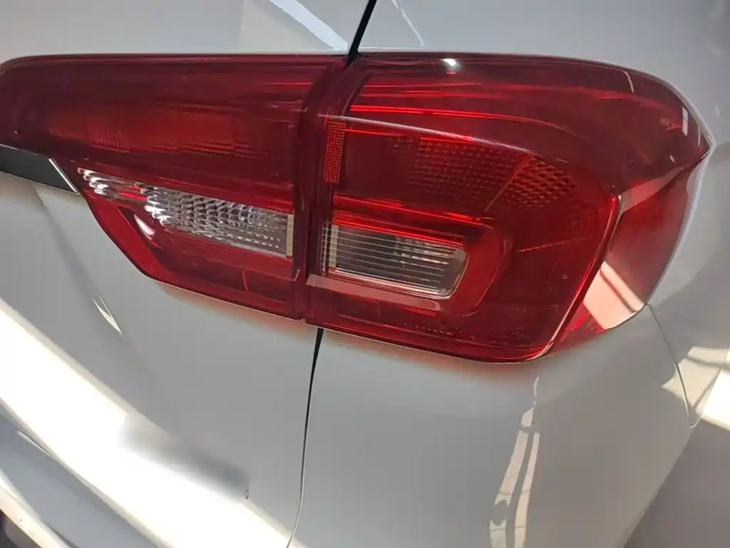 Haval M6 2019 — фото 8