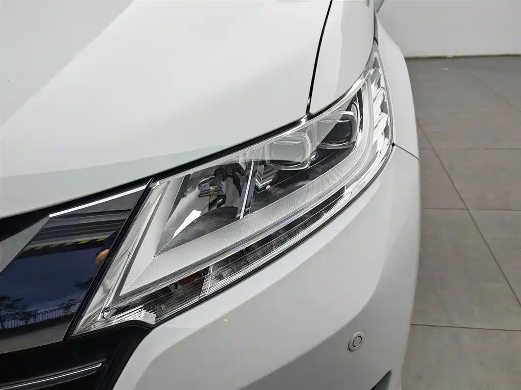 Honda Odyssey 2016 — фото 7