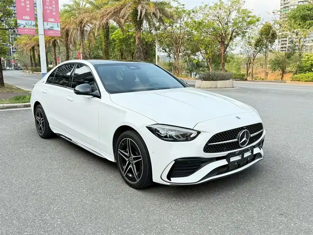 Mercedes-Benz C-Class 2023 — фото 3